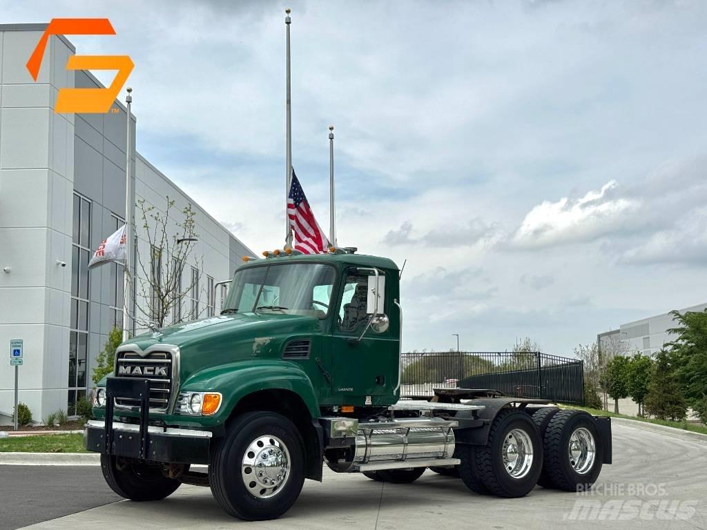 Mack Granite CV713 Trekkvogner