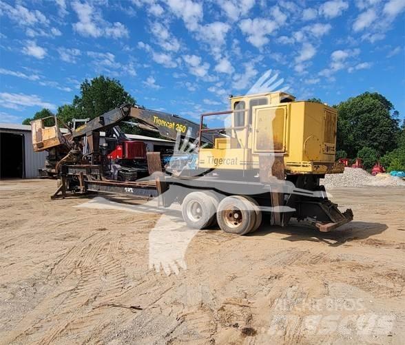 Tigercat 250 Knuckleboom lastere