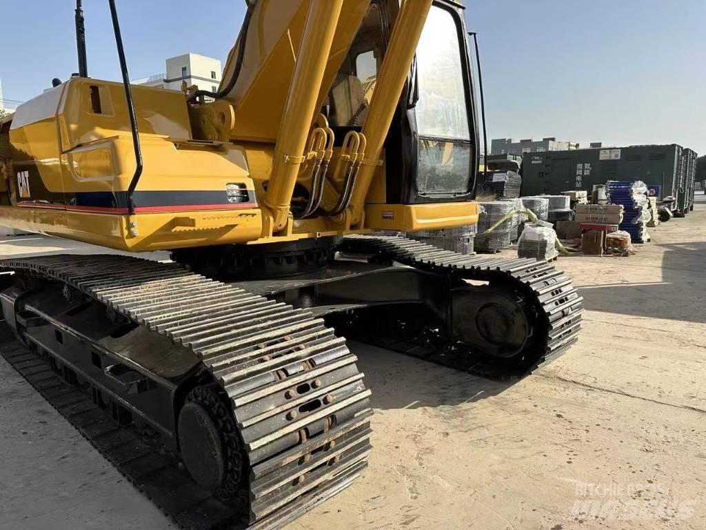 CAT 325 B L Beltegraver