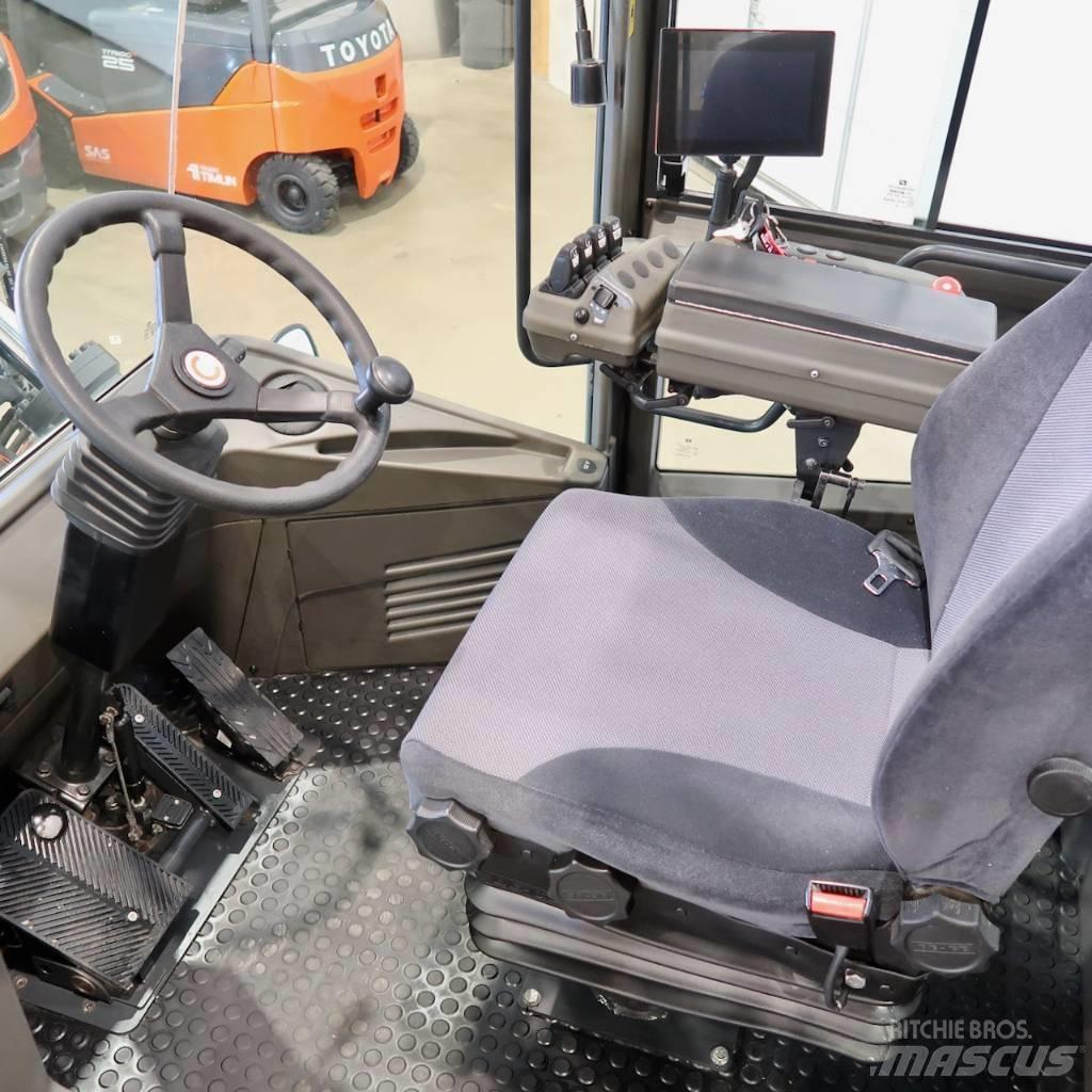 SMV 10-1200C Diesel Trucker