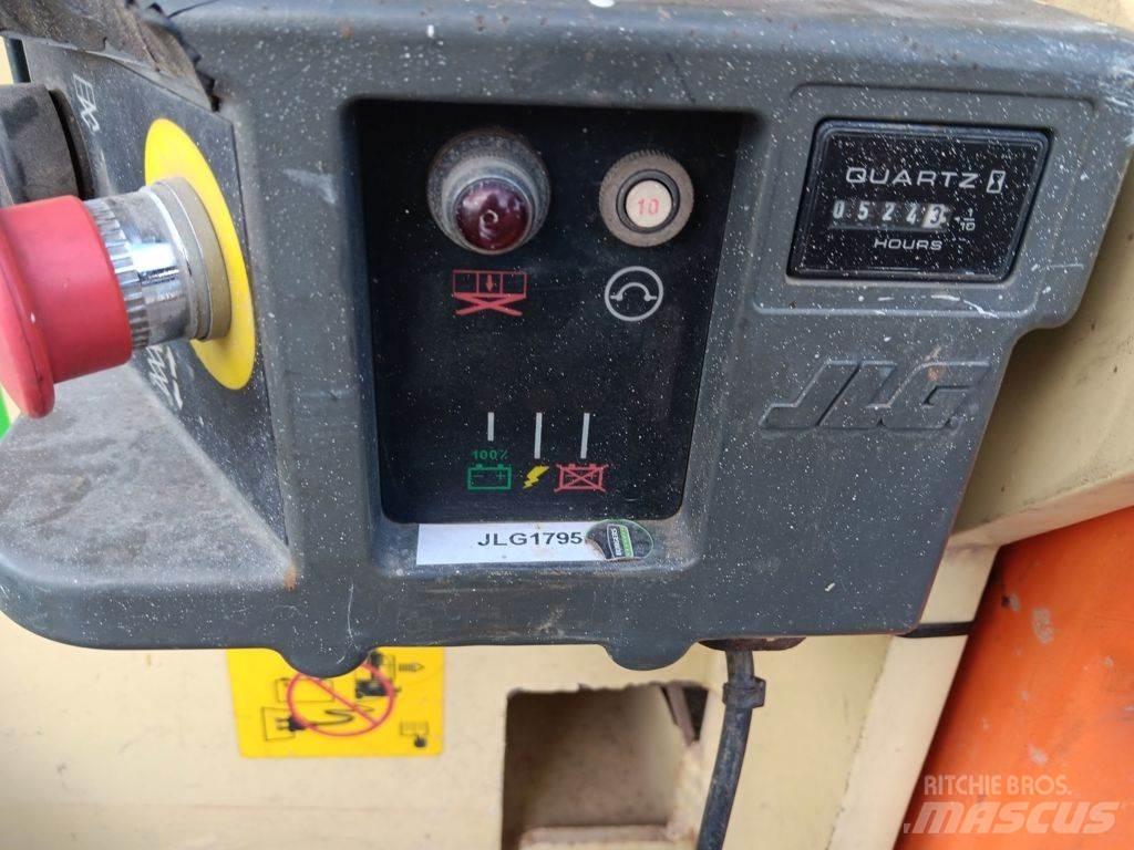 JLG 2646ES Sakselifter