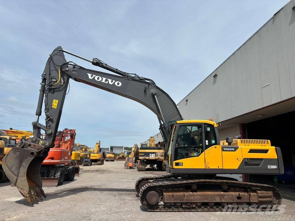 Volvo EC 300 D L Beltegraver