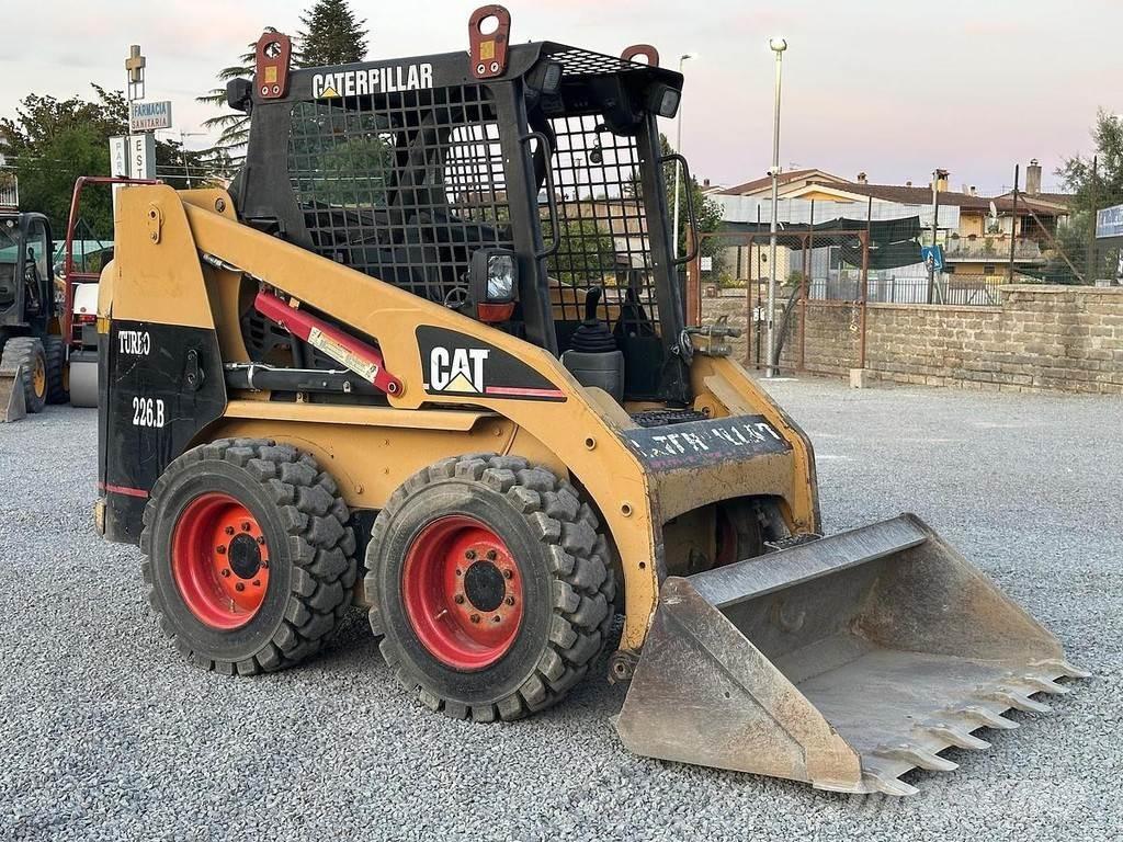 CAT 226BHF Minilastere