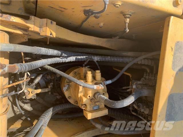 Hyundai R215-7 Beltegraver