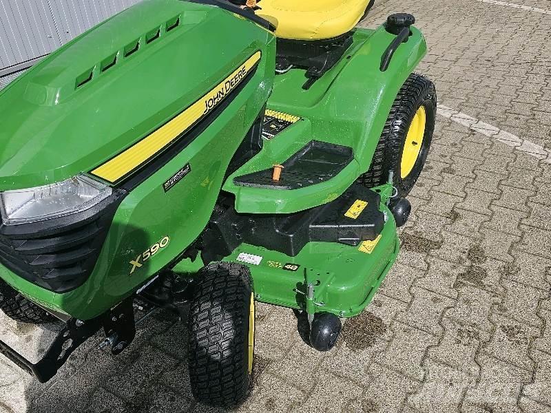 John Deere X590 Slåmaskiner