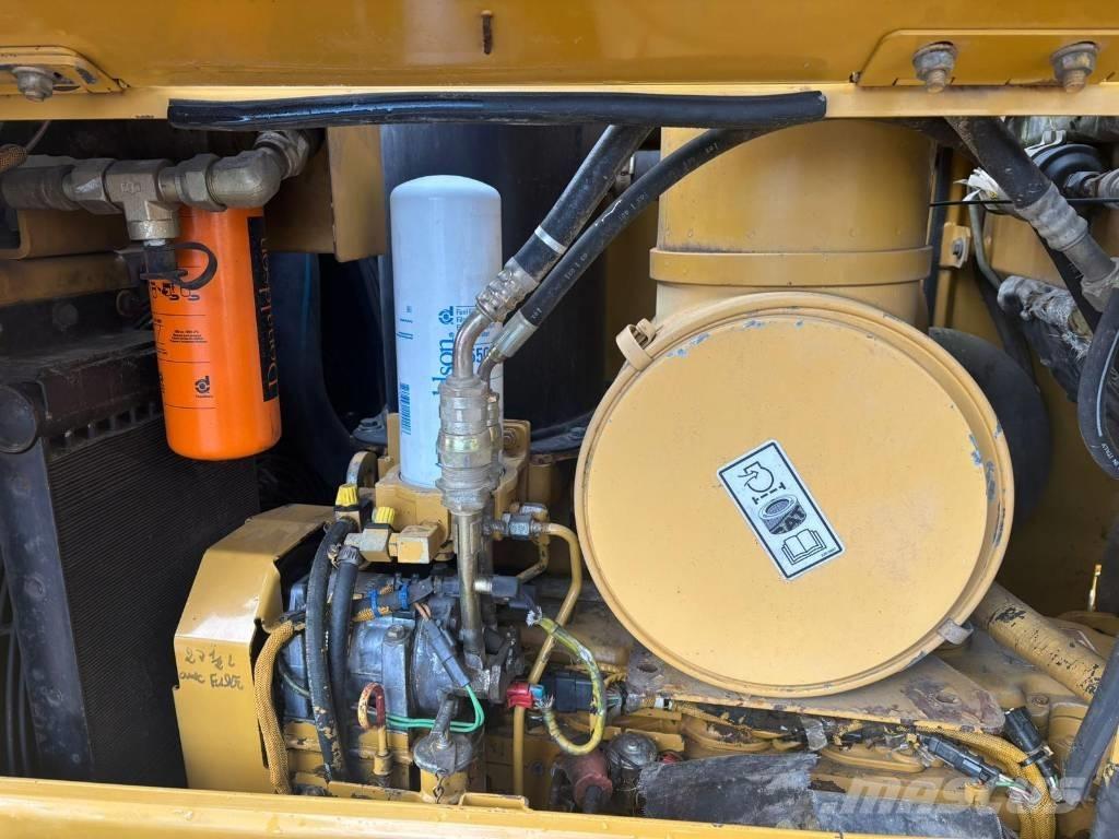 CAT D 6 N LGP Dozere Beltegående