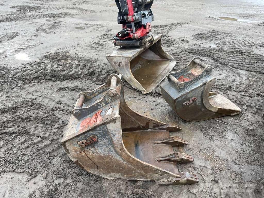 Takeuchi TB 240 Minigravere <7t