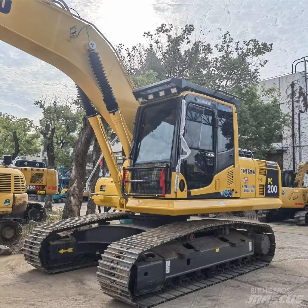 Komatsu PC 200 Beltegraver