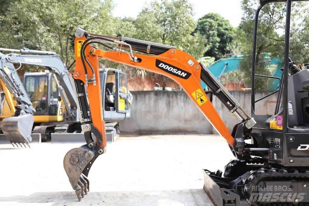Doosan DX 17 Beltegraver