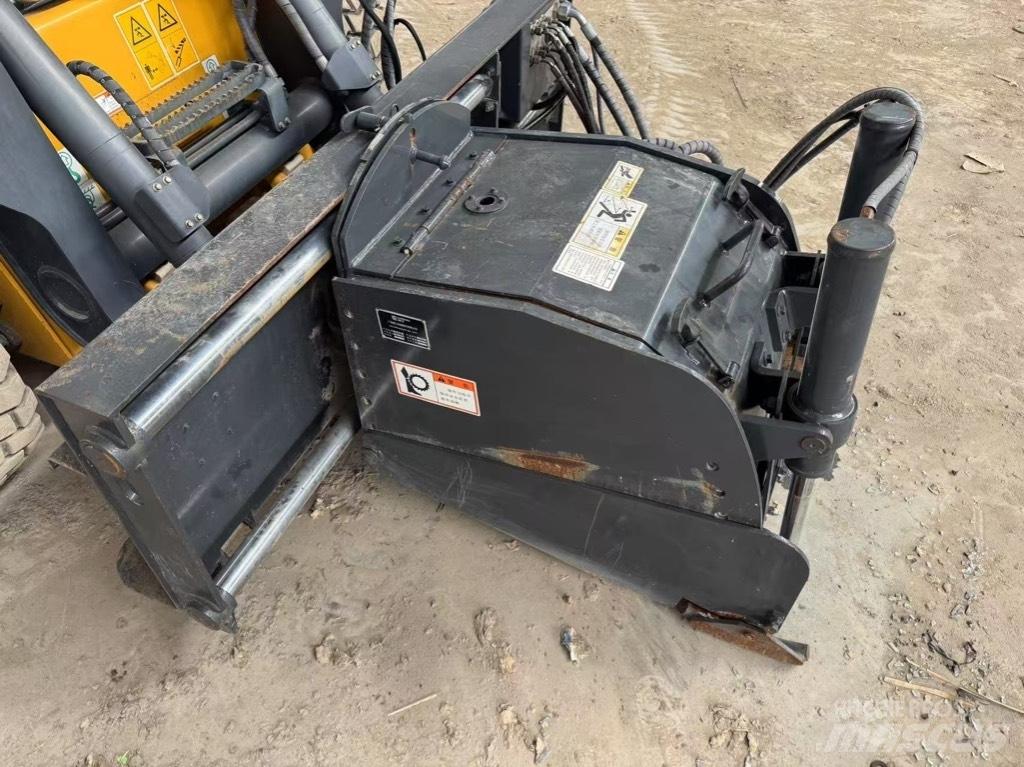 LiuGong 385 B Kompaktlastere