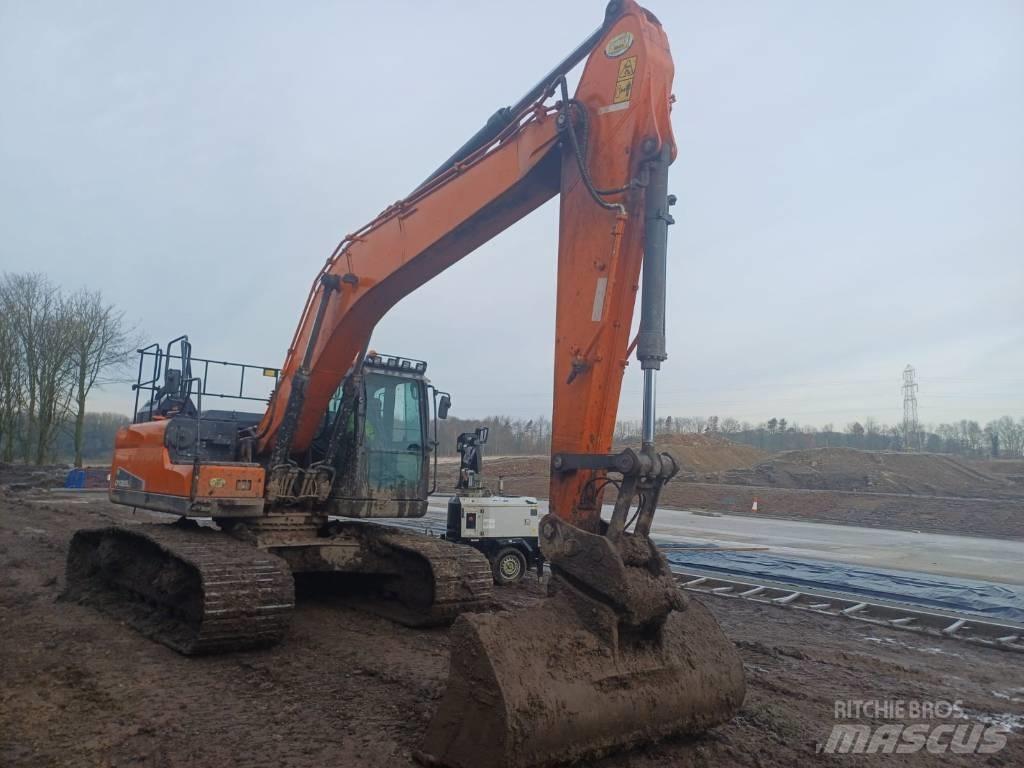 Doosan DX 225 LC-5 Beltegraver
