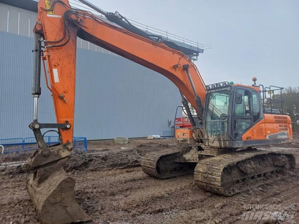 Doosan DX 225 LC-5 Beltegraver