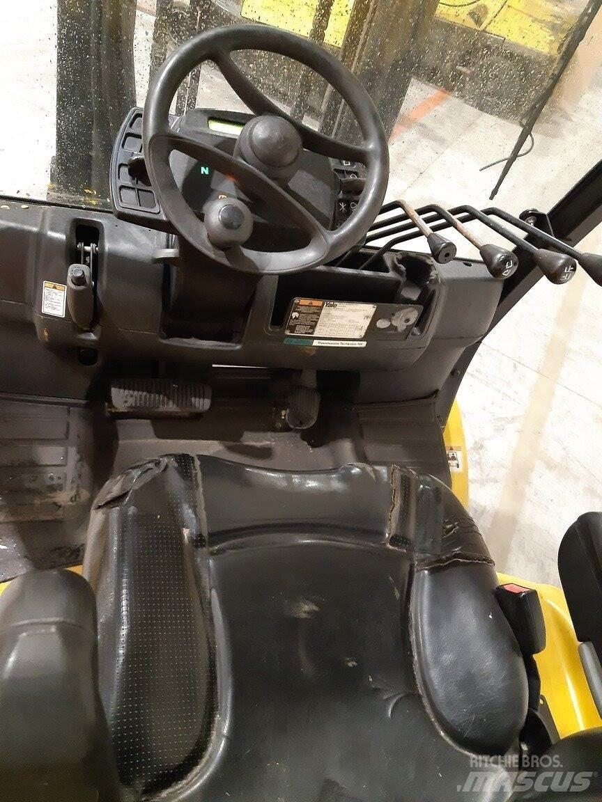 Yale GDP40VX Diesel Trucker