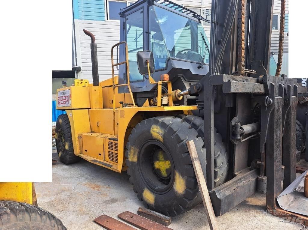 TCM FD200 Gaffeltrucker - Annet