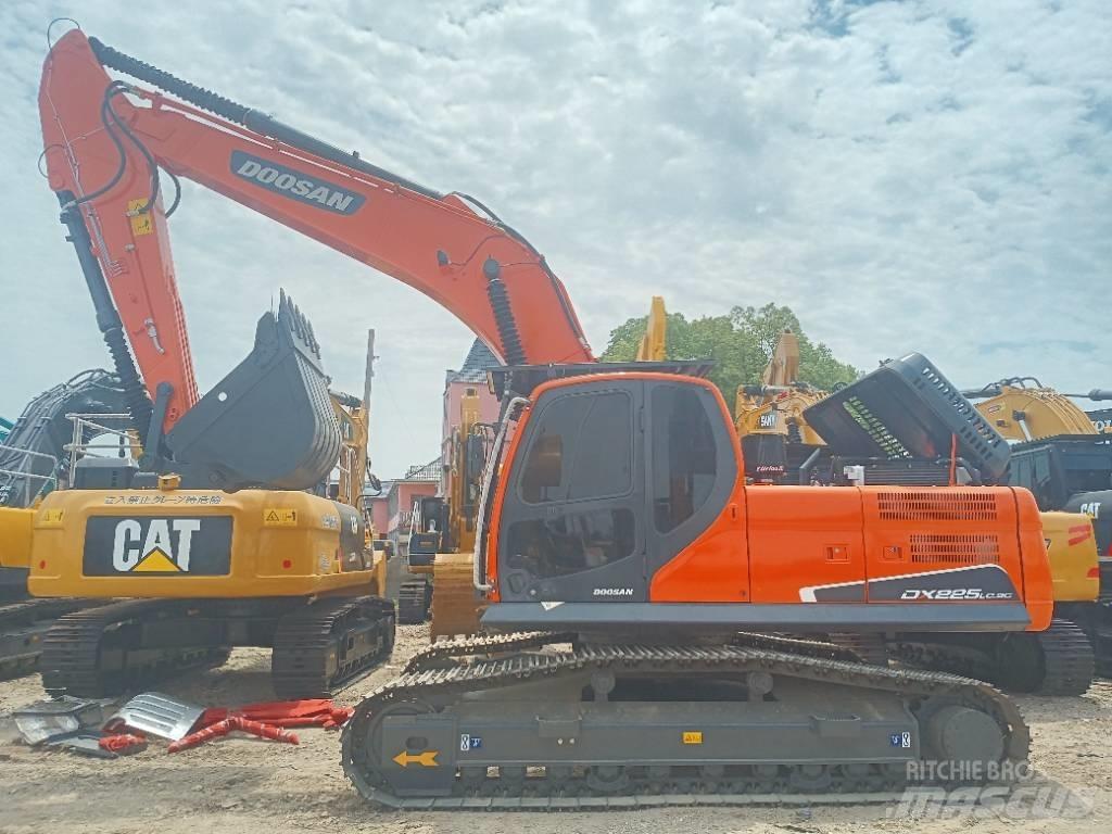 Doosan DX 225LC-9C Beltegraver