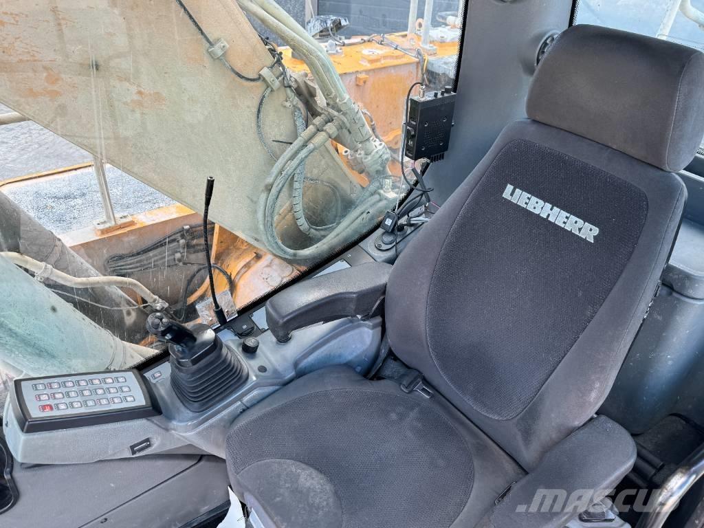 Liebherr R 926 LC Beltegraver