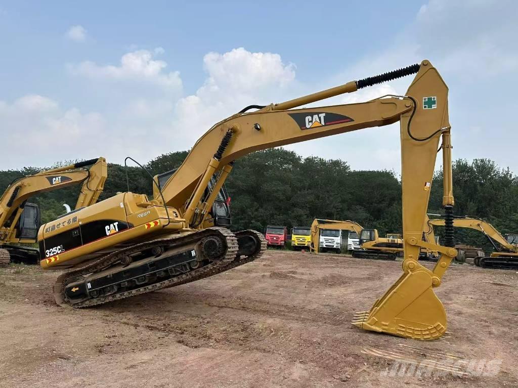 CAT 325 CL Beltegraver