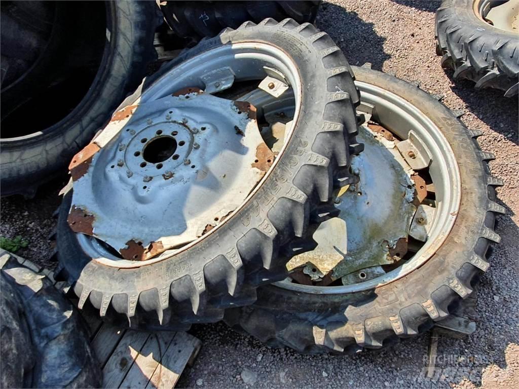 BKT 230/95R44 x2 Dekk, hjul og felger