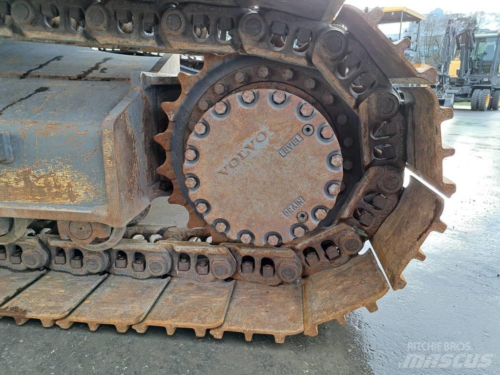 Volvo EC 200 EL Beltegraver