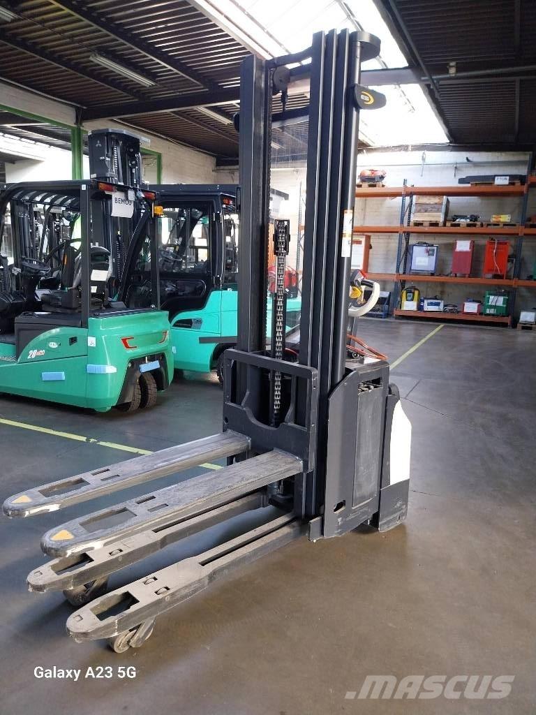 Crown ESi40001.6TT Ledestablere