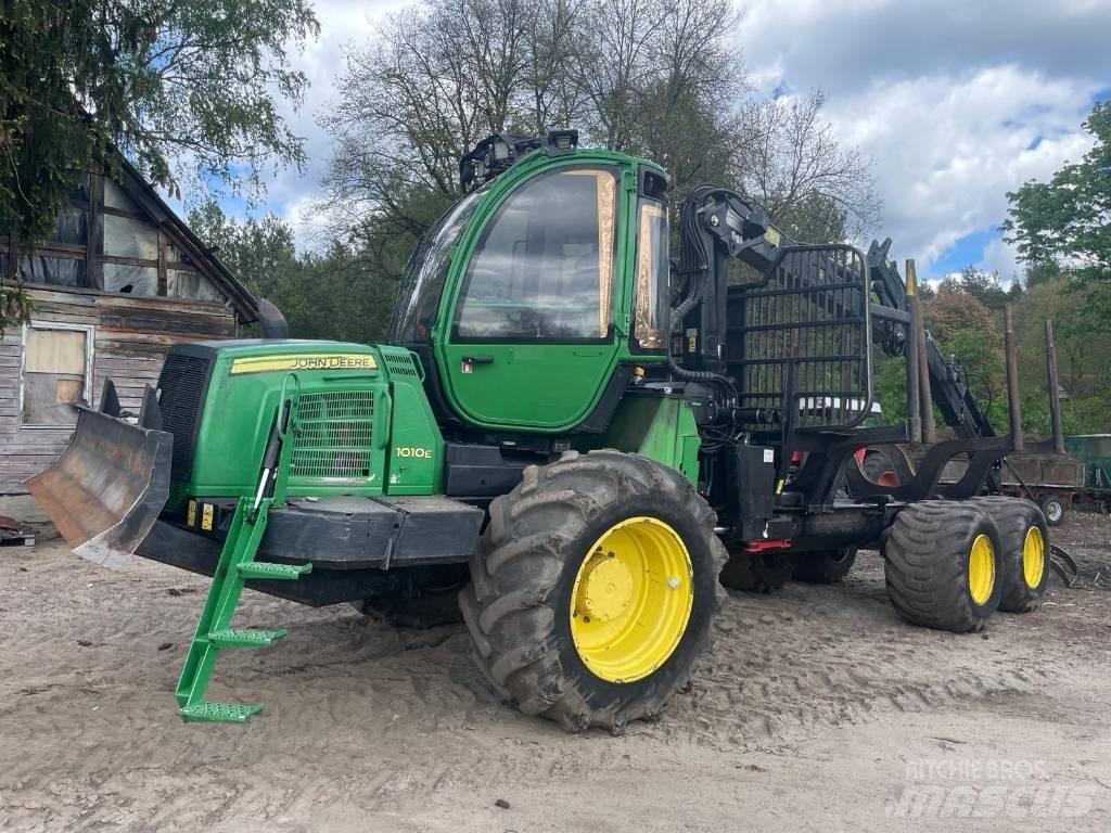 John Deere 1010 E Lassbærere