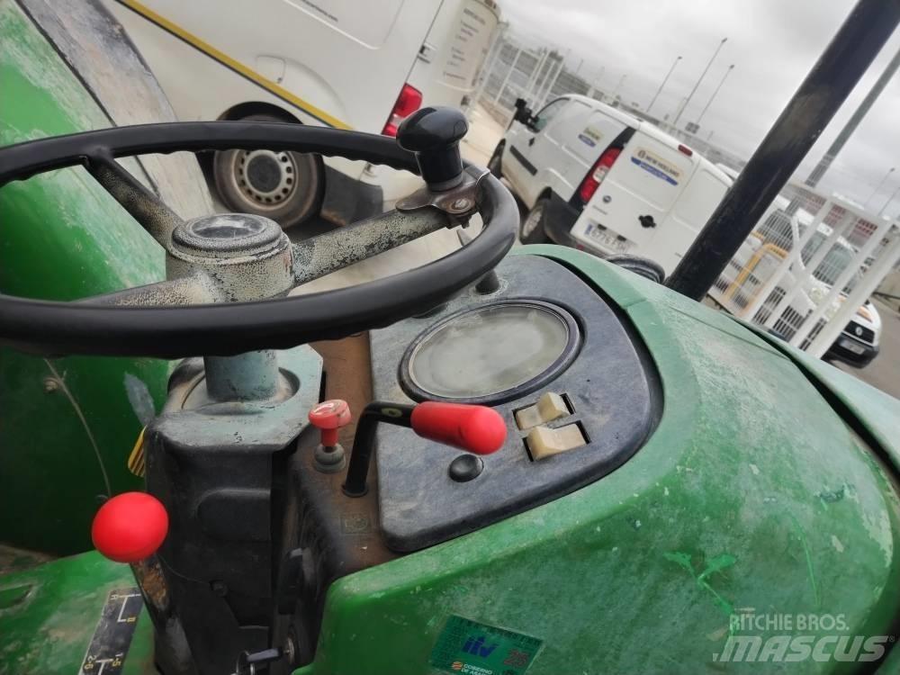 John Deere 2450 Traktorer