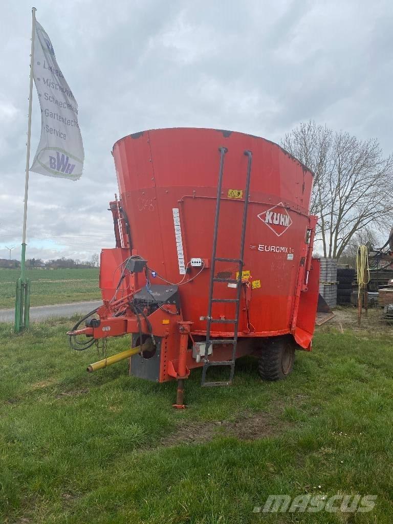 Kuhn EuroMix Blande- og fôringsmaskiner