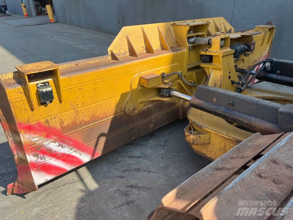CAT D 6 N LGP Dozere Beltegående
