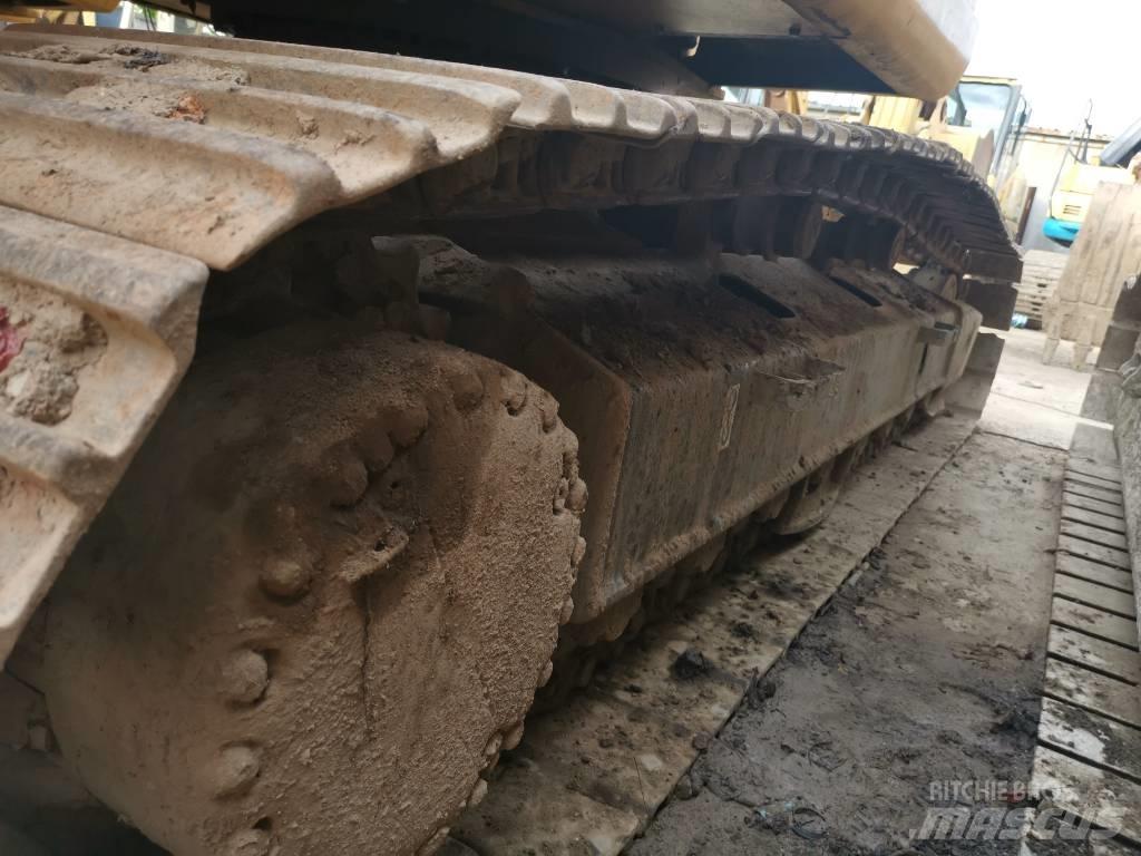 Komatsu PC 220 LC-7 Beltegraver