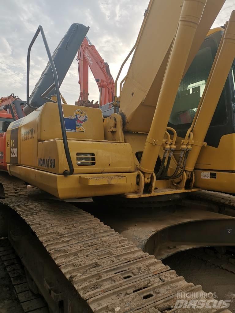 Komatsu PC 220 LC-7 Beltegraver