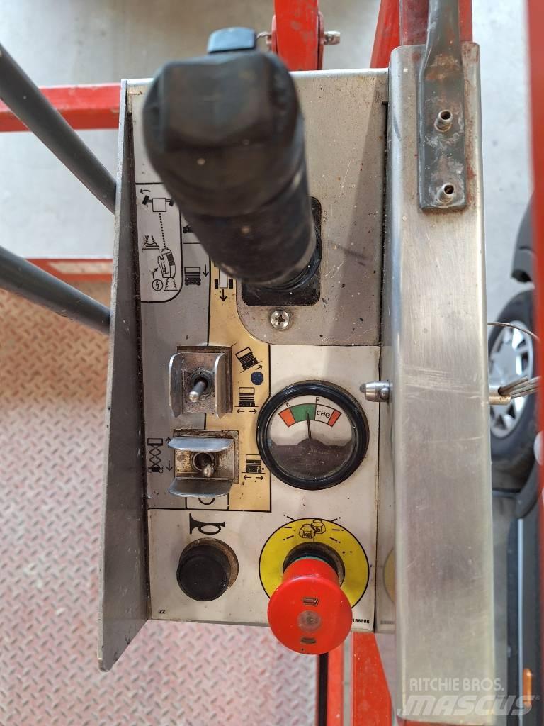 SkyJack SJ III 4632 Sakselifter