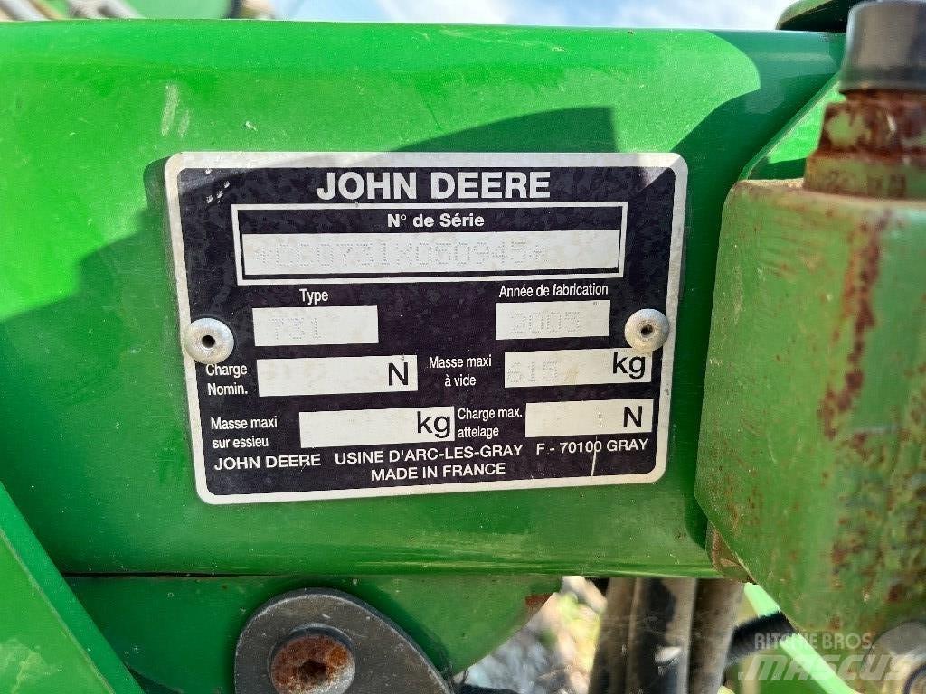 John Deere 731 Frontlastere og graveredskap