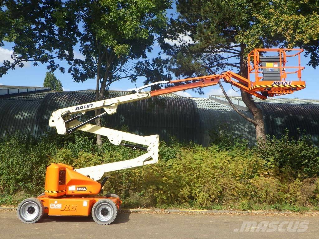 JLG E450AJ Leddede bomlifter