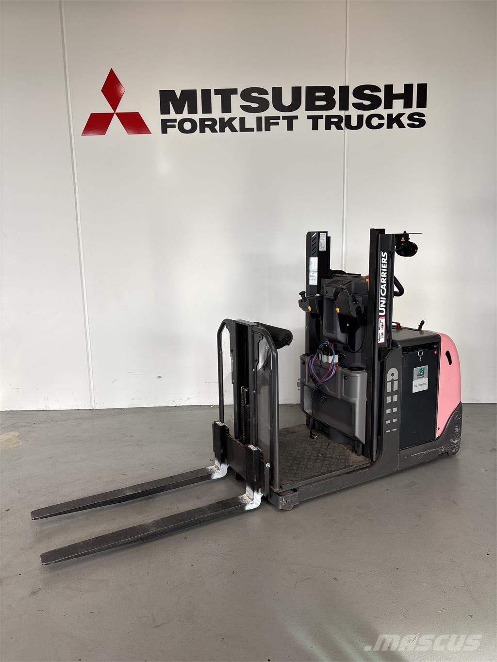 UniCarriers EPL100 Lavtløftende plukketruck