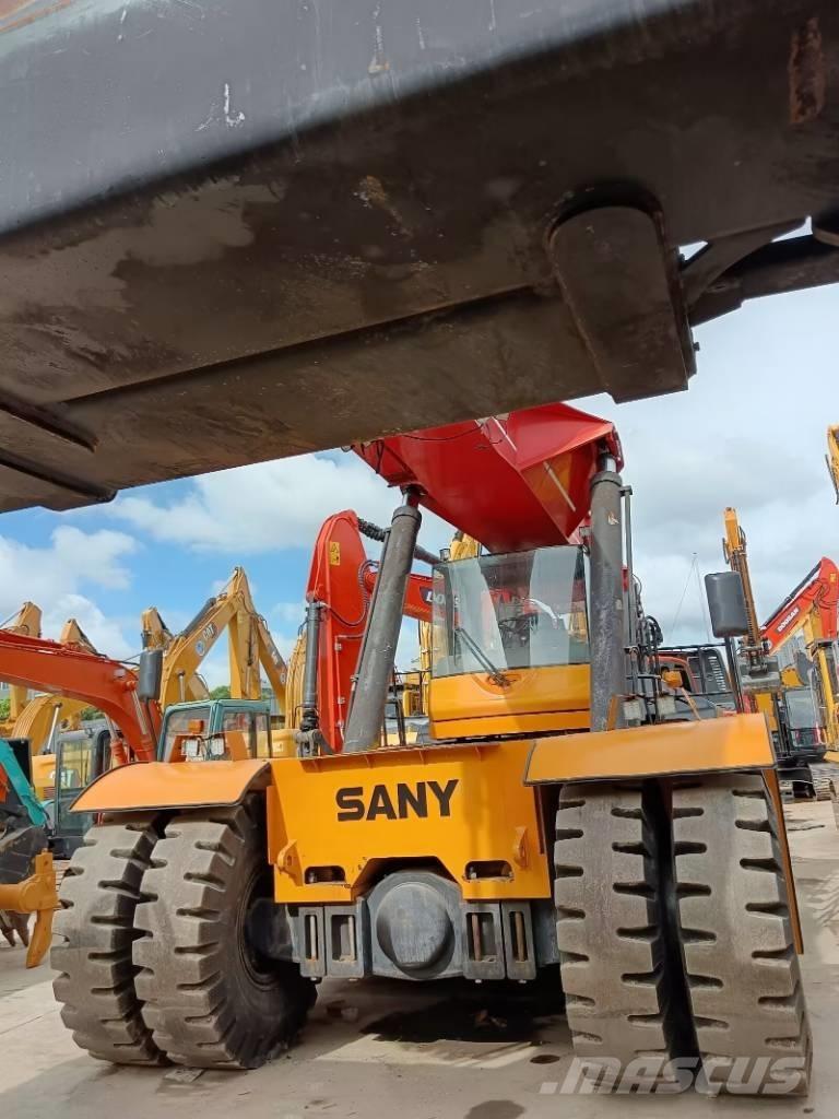 Sany SRSC 45 C30 Reachstackere