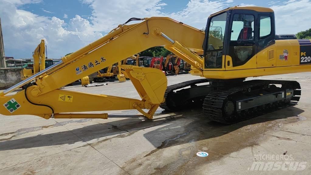 Komatsu PC 220-7 Beltegraver