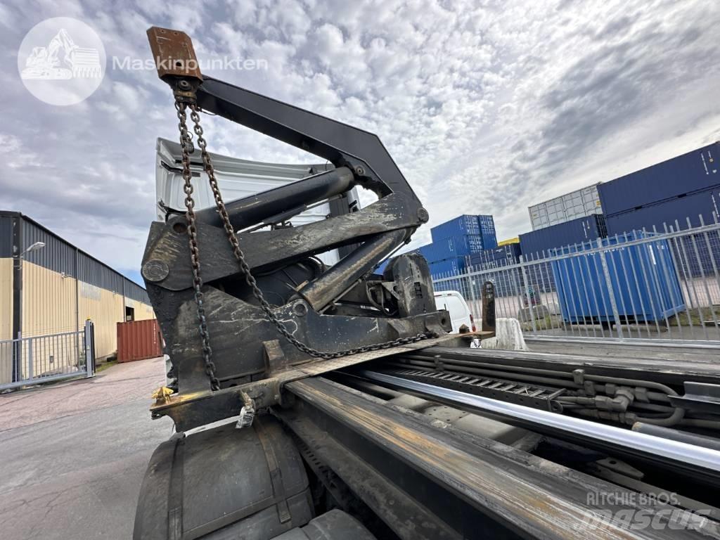 Hammar 195 D Containerchassis Semitrailere
