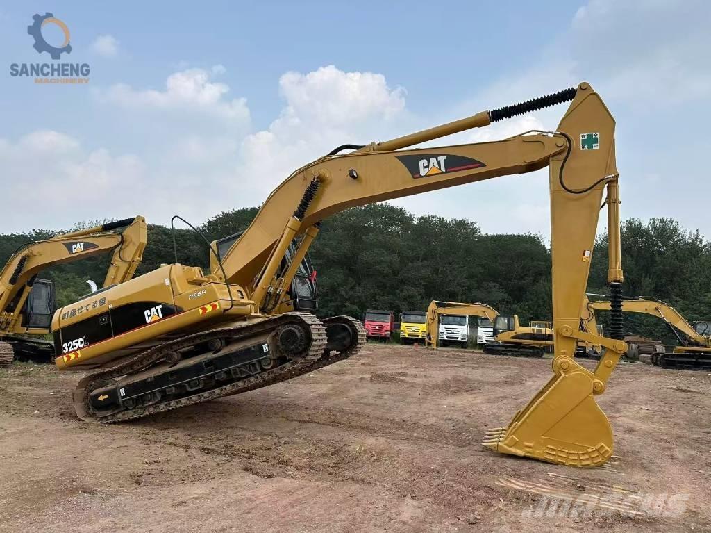 CAT 325 CL Beltegraver