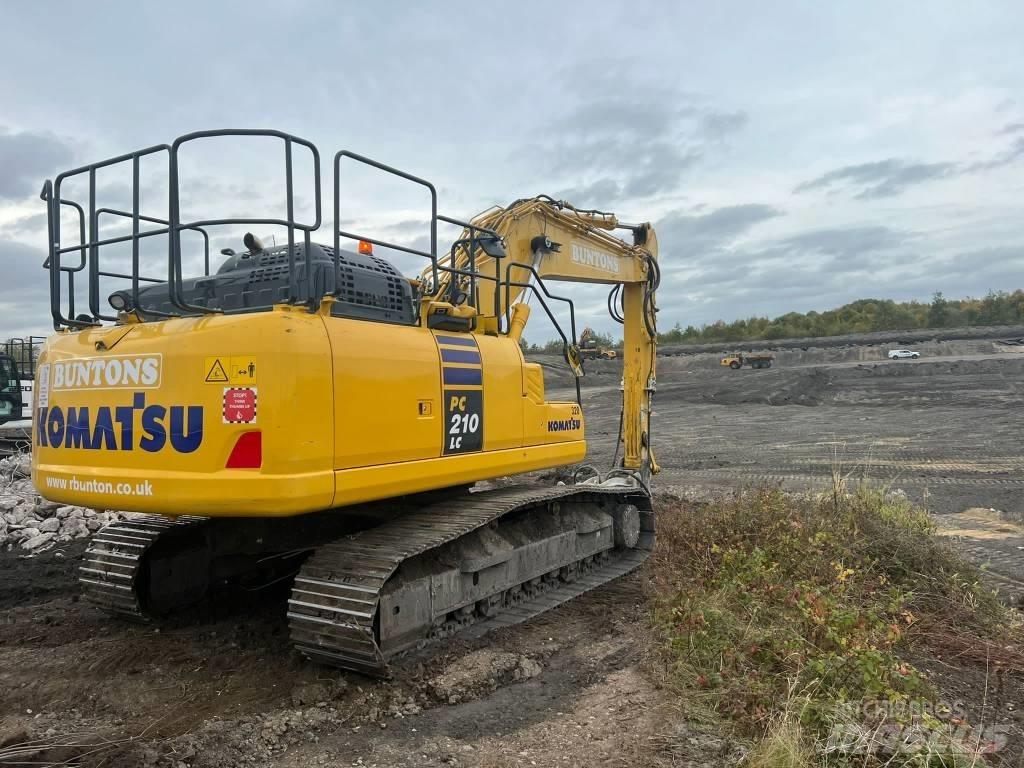 Komatsu PC210LC-11 Beltegraver
