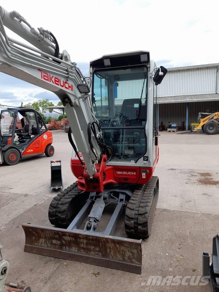 Takeuchi TB 230 Minigravere <7t