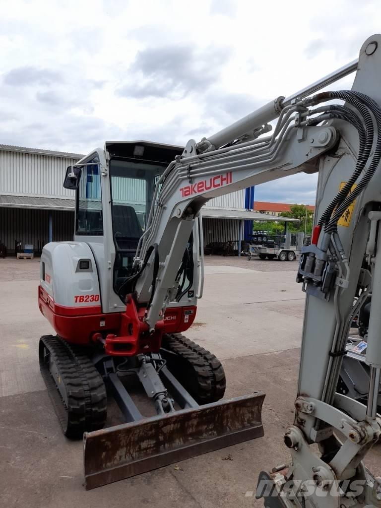 Takeuchi TB 230 Minigravere <7t
