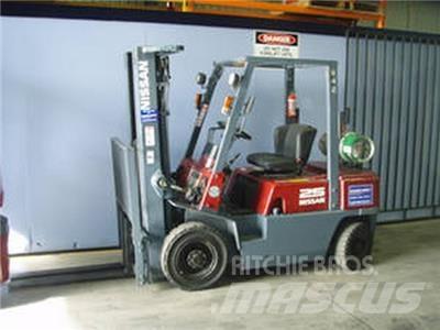 Nissan RJ02A25U Gaffeltrucker - Annet