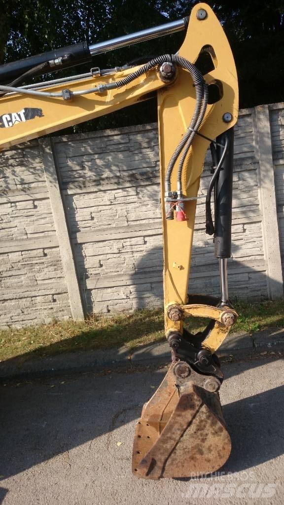 CAT 302.7 D Midigravere 7 - 12t