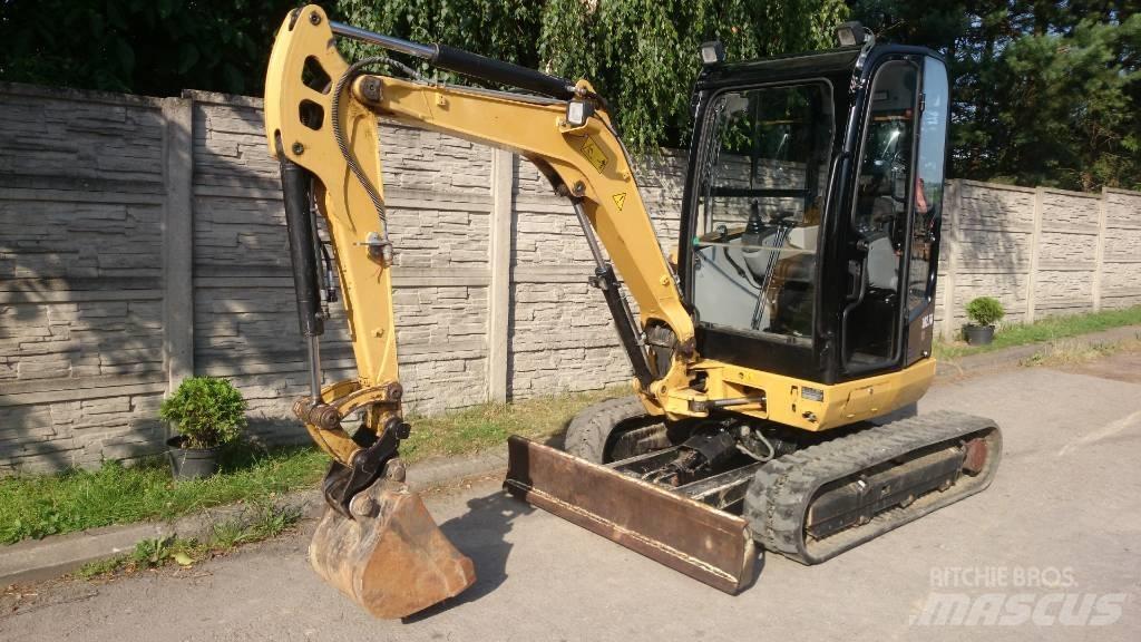 CAT 302.7 D Midigravere 7 - 12t