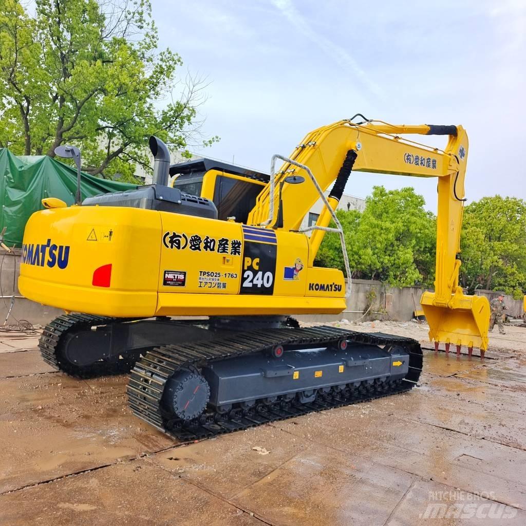Komatsu PC 240 LC-8 Beltegraver