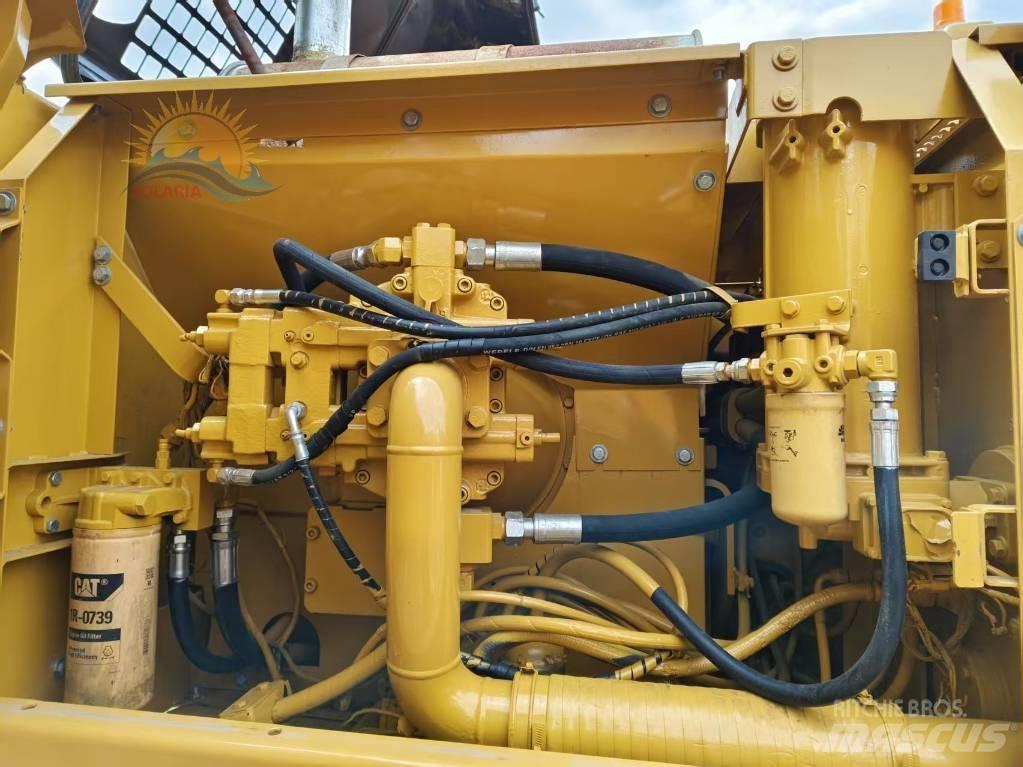 CAT 325 B L Beltegraver