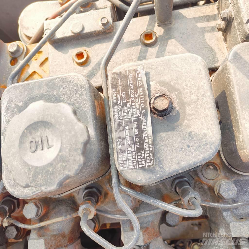 Hyundai R220LC-9S Beltegraver