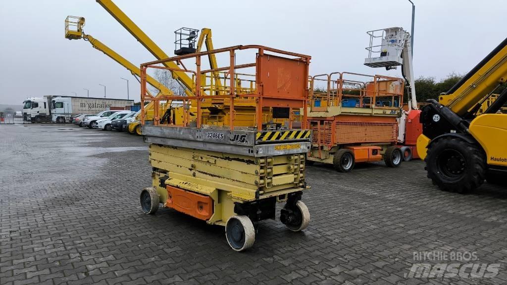 JLG 3246 ES Sakselifter