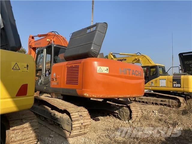 Hitachi ZX 250 LC Beltegraver