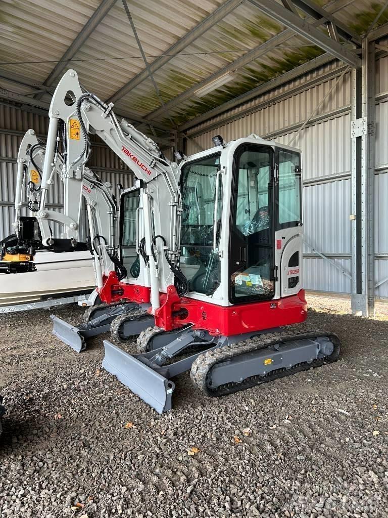 Takeuchi TB325 Minigravere <7t